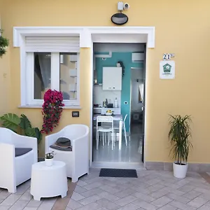 https://residence-yellow-rimini.riccione-hotels.org